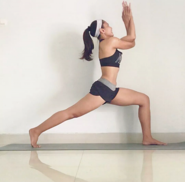 8個瑜伽體式纖細雙臂、美化上背，讓女人更年輕