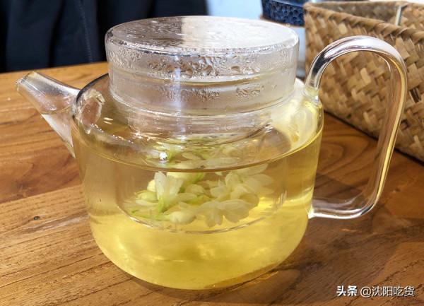 咖哩裡面加麻醬，這創意好啊，我把咖哩湯都喝了