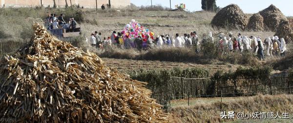 爺爺的孩子少了一個，那天我在靈前哭的撕心裂肺……