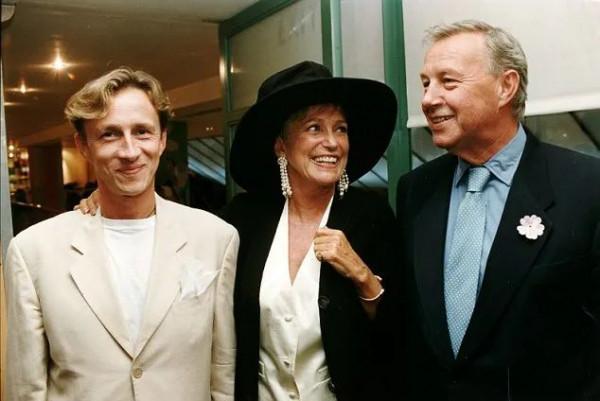 戴安娜王妃在鏡頭前那麼美，離不開這個設計師，還有兩個生活習慣