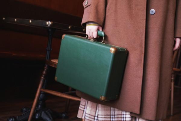 平價的梵琺尼復古藍芽留聲機,自帶懷舊手提箱,超高顏值 平價的梵琺尼復古藍芽留聲機,自帶懷舊手提箱,超高顏值