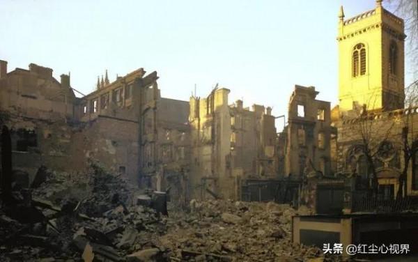 二戰德國空襲下戰火中的英國倫敦