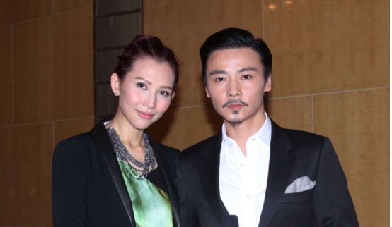 生下3胎的明星家庭，有人5年連生3娃，有人46歲還敢產子