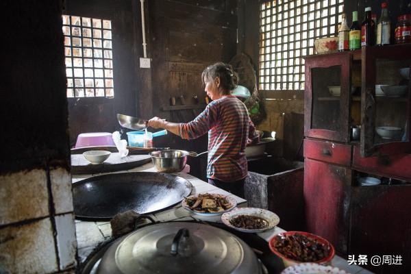 91歲老人從不生病，當年他一個決定，兒子考上空軍後沒能入伍