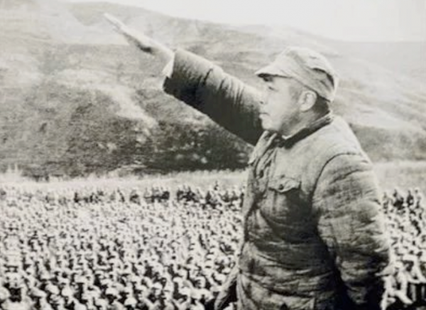 炮轟10餘萬馬家軍，彭老總的封神之戰，為紅軍西路軍兩萬戰士報仇