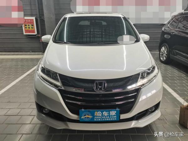 18萬買輛開了六年的本田奧德賽值不值？驗車師：這車不配後防撞梁