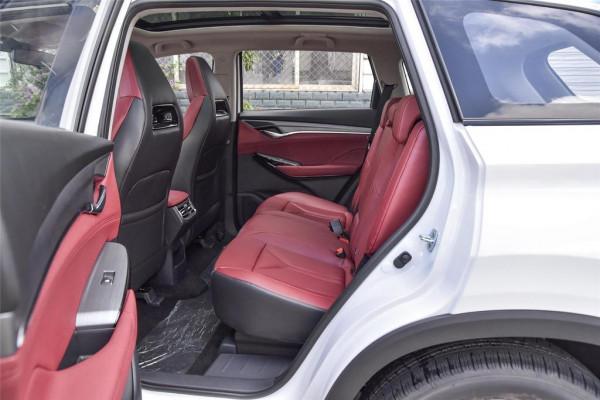 詳解長安CS75 PLUS，外觀漂亮，配2.0T渦輪增壓引擎，適合年輕人