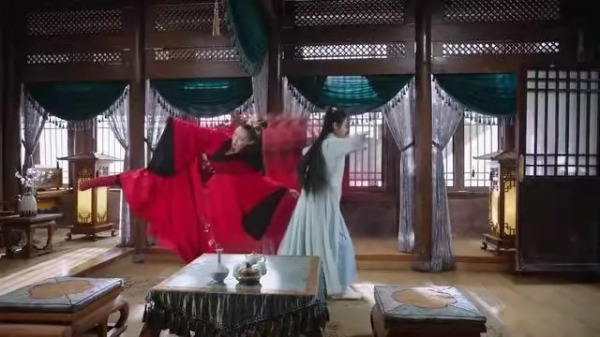 1天15億的春節檔，為什麼養不起這群最拼命的演員？