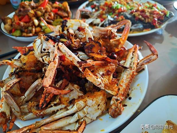 中秋團圓飯，花200元做了12道菜，紅紅火火，全家都誇有檔次