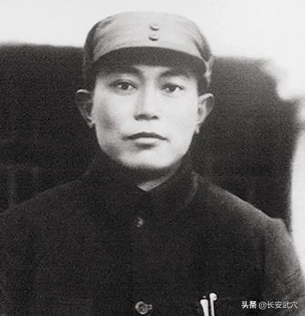 日軍少佐被我軍俘虜，大膽提出要一把手槍，從此我國多一個新軍種