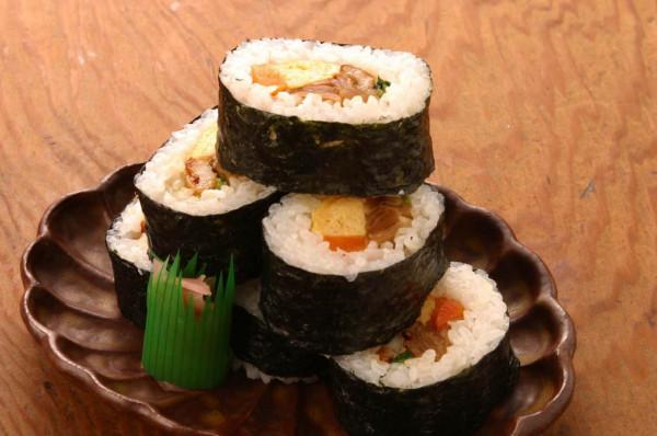 日本美食全紀錄：小吃、主食、菜餚、甜點、飲料，一個也不能少