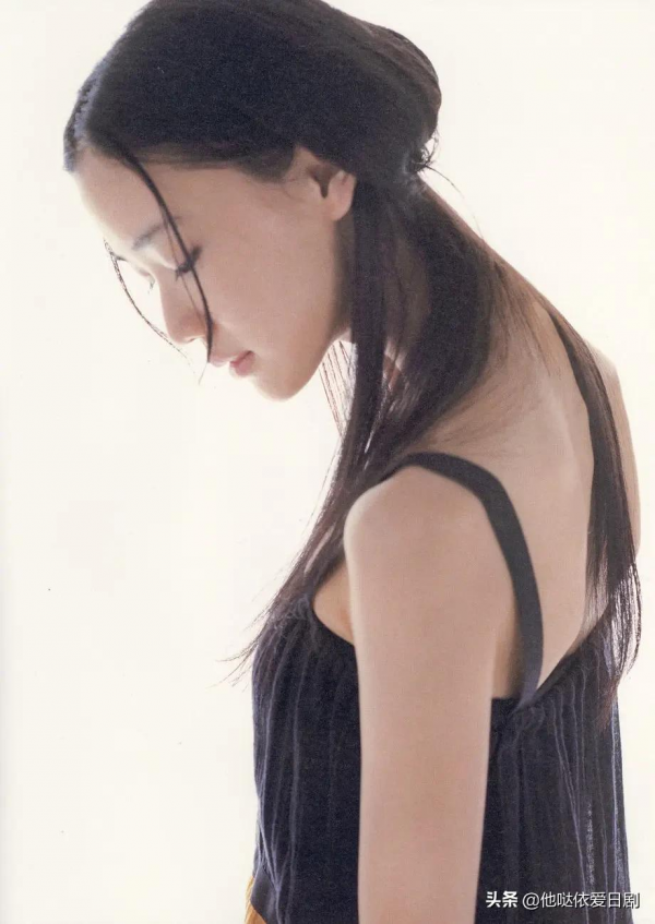 蒼井優宣佈懷孕，山裡亮太是人們羨慕的物件