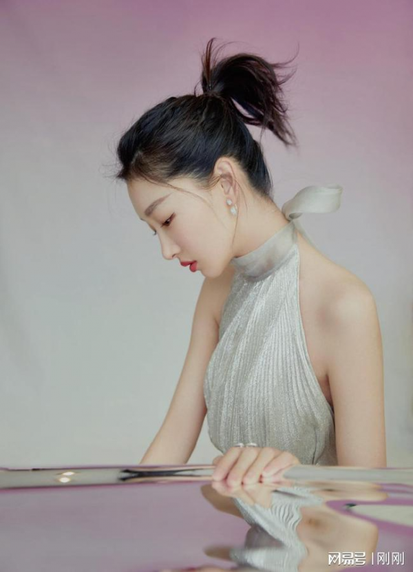 金馬影后周冬雨