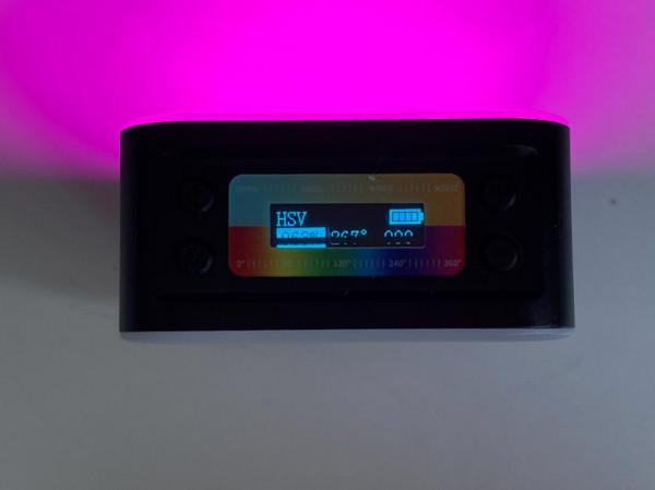 隨身裝口袋,助你拍下原生色彩,斯莫格雙面補光燈 隨身裝口袋,助你拍下原生色彩,斯莫格雙面補光燈