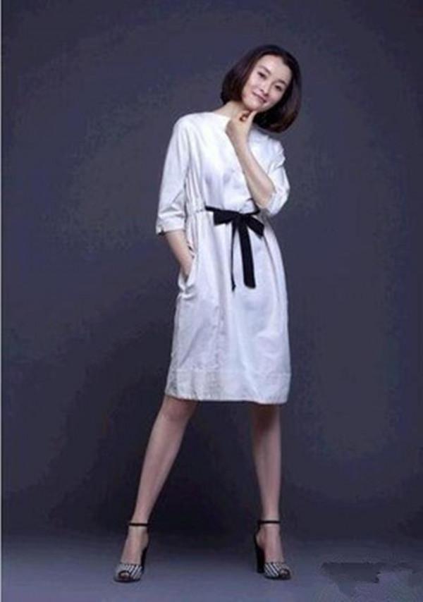 吳越顏值不差,但髮型永遠那麼“土”,因此形象一直被拉低 吳越顏值不差,但髮型永遠那麼“土”,因此形象一直被拉低