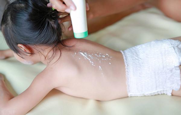 給新手媽媽六點應付寶寶紅屁屁的建議 給新手媽媽六點應付寶寶紅屁屁的建議