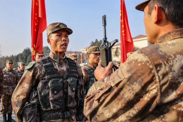 第71集團軍某旅2021報告：我是一個兵，就該勇敢向前衝！