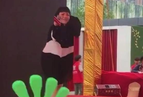 從“前呼後擁”到“寥寥數人”,縣城演出走穴的明星,真的慘嗎? 從“前呼後擁”到“寥寥數人”,縣城演出走穴的明星,真的慘嗎?