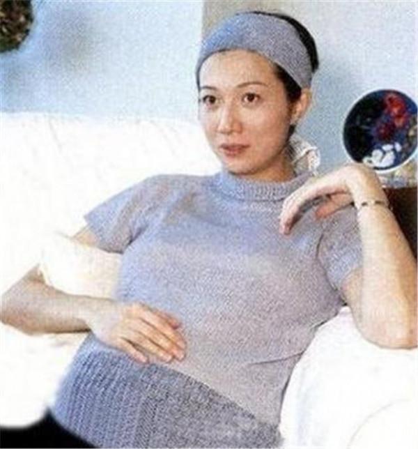 5位不被承認的私生子,一個比一個可悲,演繹現實版被嫌棄的一生 5位不被承認的私生子,一個比一個可悲,演繹現實版被嫌棄的一生