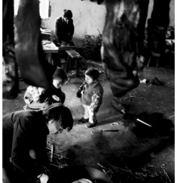 老人重男輕女：因為一塊2毛錢的雪糕而丟了一條命