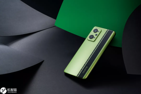 9月購機指南:中端手機迎來熱潮,除了iPhone 13這幾款也很香 9月購機指南:中端手機迎來熱潮,除了iPhone 13這幾款也很香