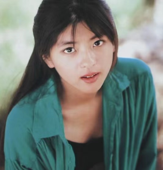 中山忍：在《精武英雄》中驚鴻一瞥，卻突然消失的日本女星