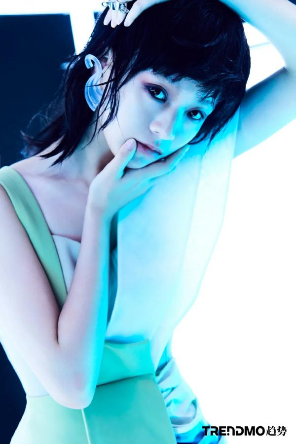 鞏俐第一次上《VOGUE》造型就翻車了？網友：我覺得很酷