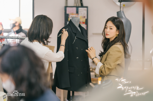 韓劇《現在,正在分手》宋慧喬、張基龍、一段浪漫的姐弟戀邂逅 韓劇《現在,正在分手》宋慧喬、張基龍、一段浪漫的姐弟戀邂逅