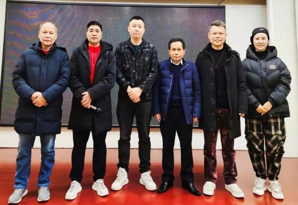 中國女足奪冠恰逢&OpenCurlyDoubleQuote;下班樂&rdquo;投拍電影《足球夢》殺青