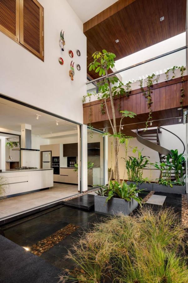 跟父母同住“回”字戶型,雙客廳雙樓梯中間天井汀步,舒適和睦 跟父母同住“回”字戶型,雙客廳雙樓梯中間天井汀步,舒適和睦