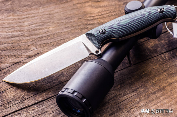 揹包客、徒步旅行如何選擇戶外刀具，教會你鑑別刀鋼的型別與特性