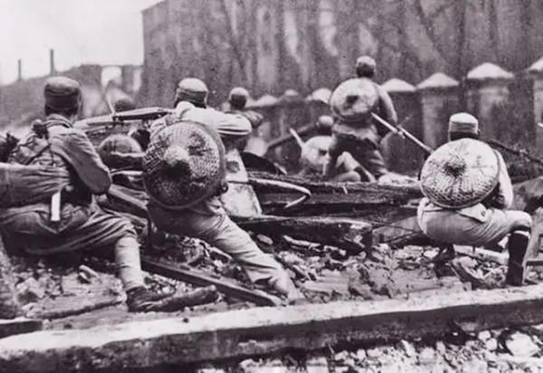 新四軍最初8個團，1945年發展到31萬人，最初的主官都有誰？