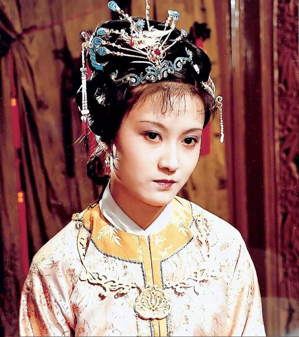那個年代的紅樓夢，哪些沒有整容，沒有美顏的天然美女