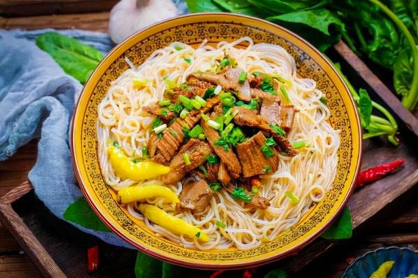 貴州一景區走紅，擁有驚險刺激的“魔鬼漂”，全長達8公里