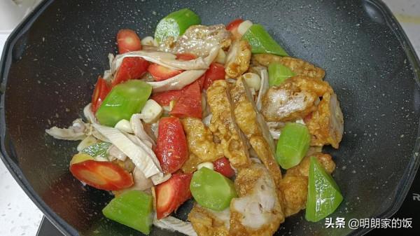 三口之家的一餐:蒸排骨、燉酥肉、醪糟小湯圓,太滿足了 三口之家的一餐:蒸排骨、燉酥肉、醪糟小湯圓,太滿足了