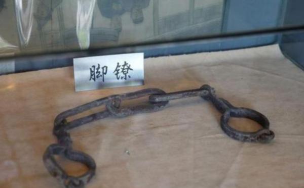 被逼成飛賊的燕子李三,為什麼被當時的老百姓看做英雄人物? 被逼成飛賊的燕子李三,為什麼被當時的老百姓看做英雄人物?