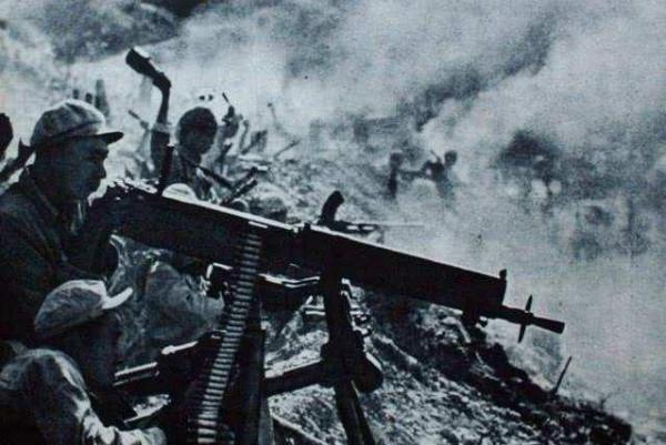 “聯合國軍”猛烈反撲老禿山,志願軍寸土不讓:來多少就消滅多少 “聯合國軍”猛烈反撲老禿山,志願軍寸土不讓:來多少就消滅多少