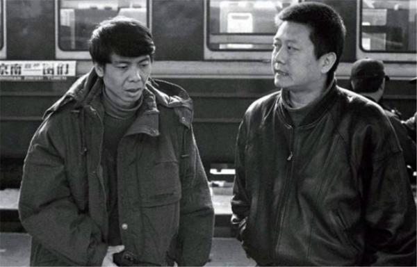 馮小剛:拋棄結婚15年的原配,40歲娶小10歲徐帆,63歲至今不生娃 馮小剛:拋棄結婚15年的原配,40歲娶小10歲徐帆,63歲至今不生娃