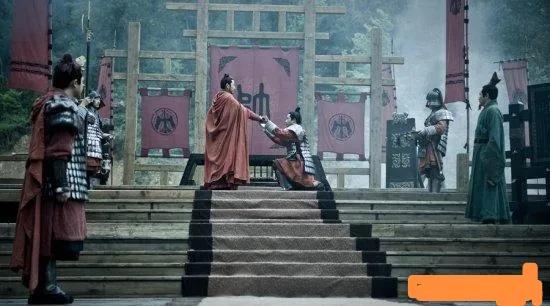 入鄉隨俗VS移風易俗，過年該不該跪拜？