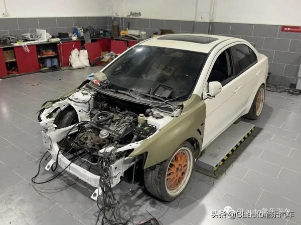 開著板車去ROADTRIP,我們還買回了一輛摩托艇 開著板車去ROADTRIP,我們還買回了一輛摩托艇