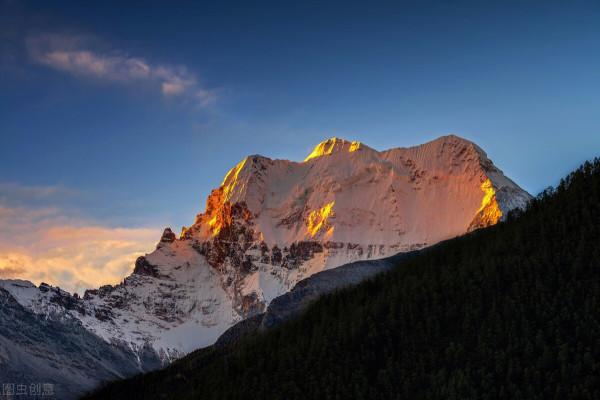 川西雪山——此生必看一次日照金山，據說看到的人可以幸運一整年