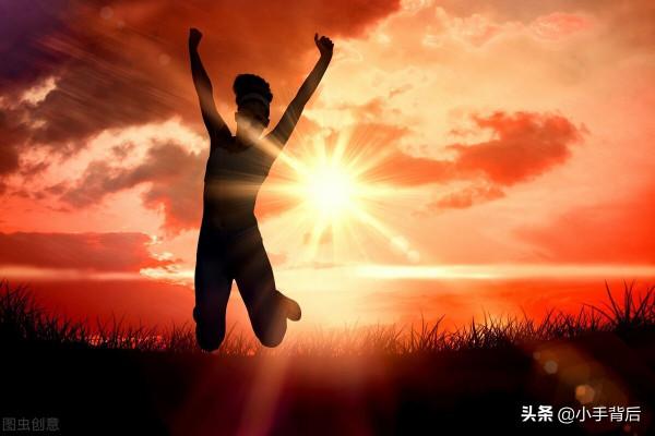 “為什麼很多年輕人不上班，在家啃老，沒本事還嫌掙的少？”？