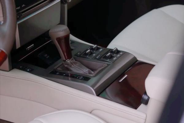 怪獸修車:翻新一輛10款絕版V8雷克薩斯GX460,完美恢復新車狀態 怪獸修車:翻新一輛10款絕版V8雷克薩斯GX460,完美恢復新車狀態