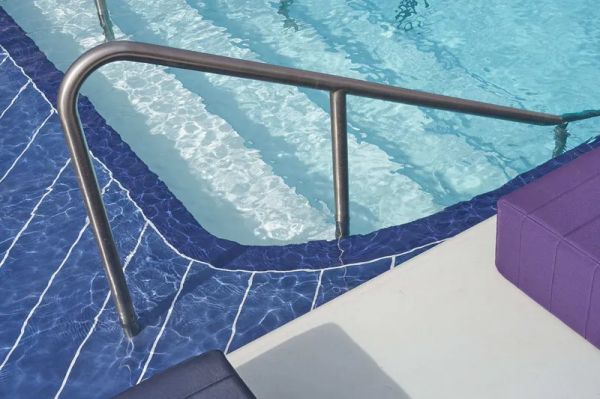 全球首艘“成人”郵輪開啟首航！它的快樂你想象不到