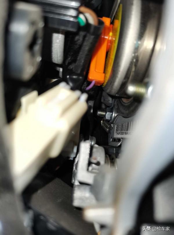 有錢人標配，加價擋不住，82萬提臺開了五年的豐田埃爾法值不值？