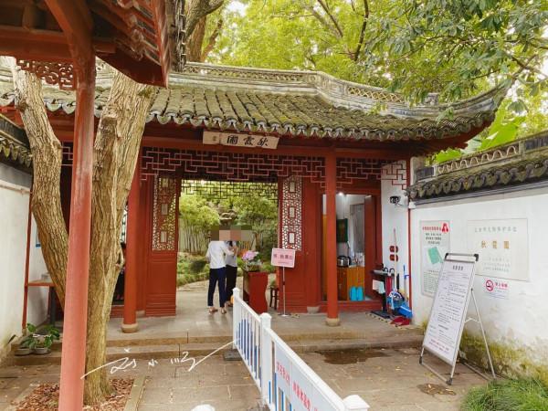 上海市嘉定區有一座著名的“江南園林”，門票很便宜，遊客卻不多