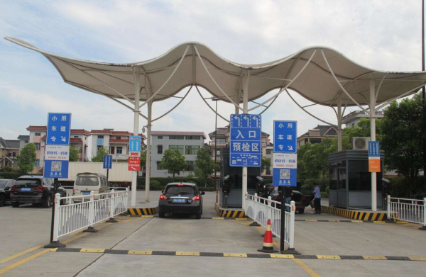 買輛15萬的車，用10年需要花多少錢？