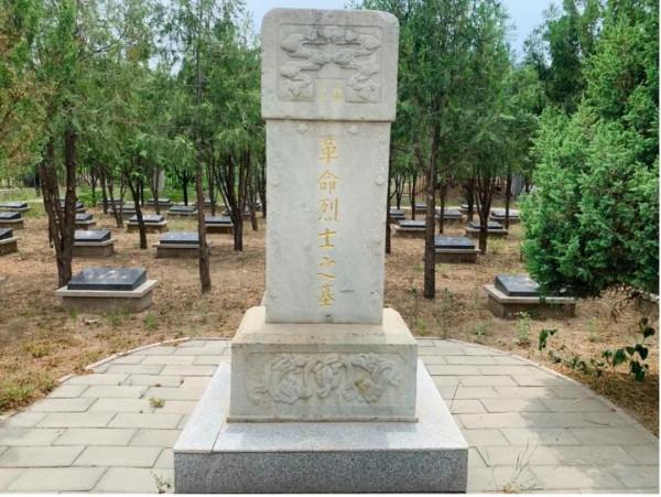 北京昌平深山埋忠骨,40位無名烈士長眠上店73年 北京昌平深山埋忠骨,40位無名烈士長眠上店73年