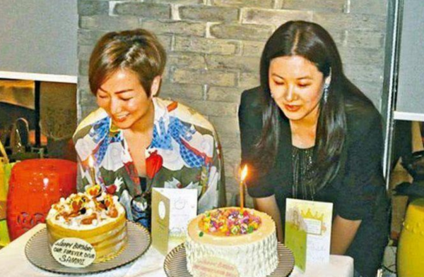 劉曉慶閨蜜是郎平,跳水皇后閨蜜是歌手?名人圈閨蜜組合太神奇 劉曉慶閨蜜是郎平,跳水皇后閨蜜是歌手?名人圈閨蜜組合太神奇