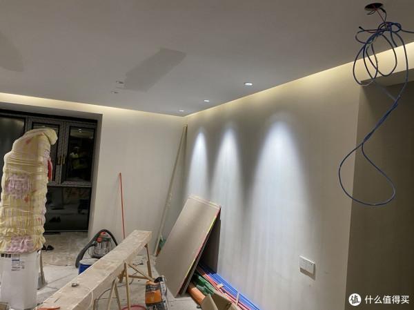 我用鹹魚裝套房-127㎡，全房更換平開斷橋鋁&plus;地暖&plus;全屋黑胡桃傢俱